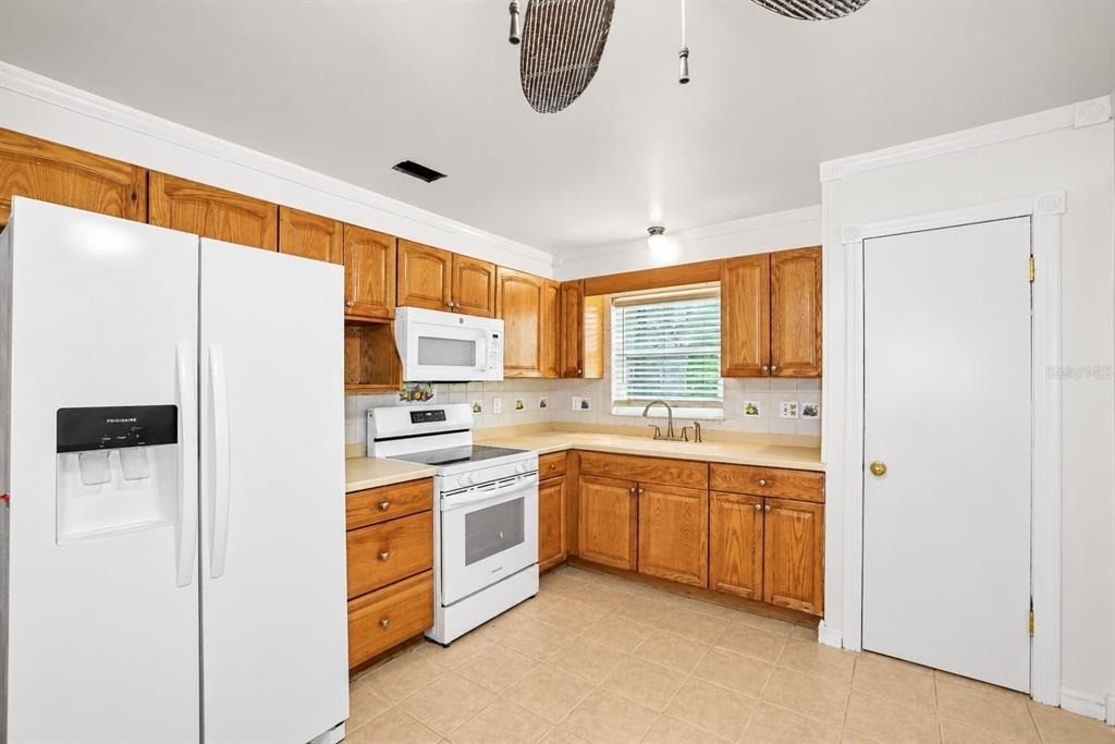 374 3rd Street Nw - Photo 8