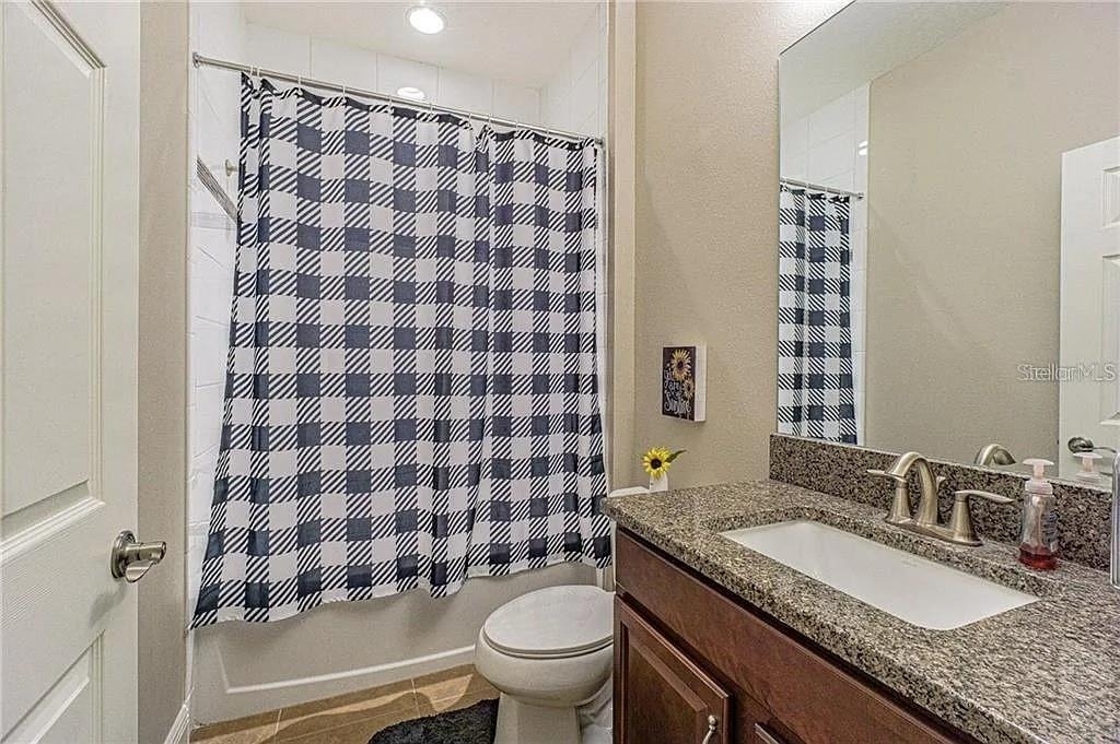 843 Viscount Street - Photo 15