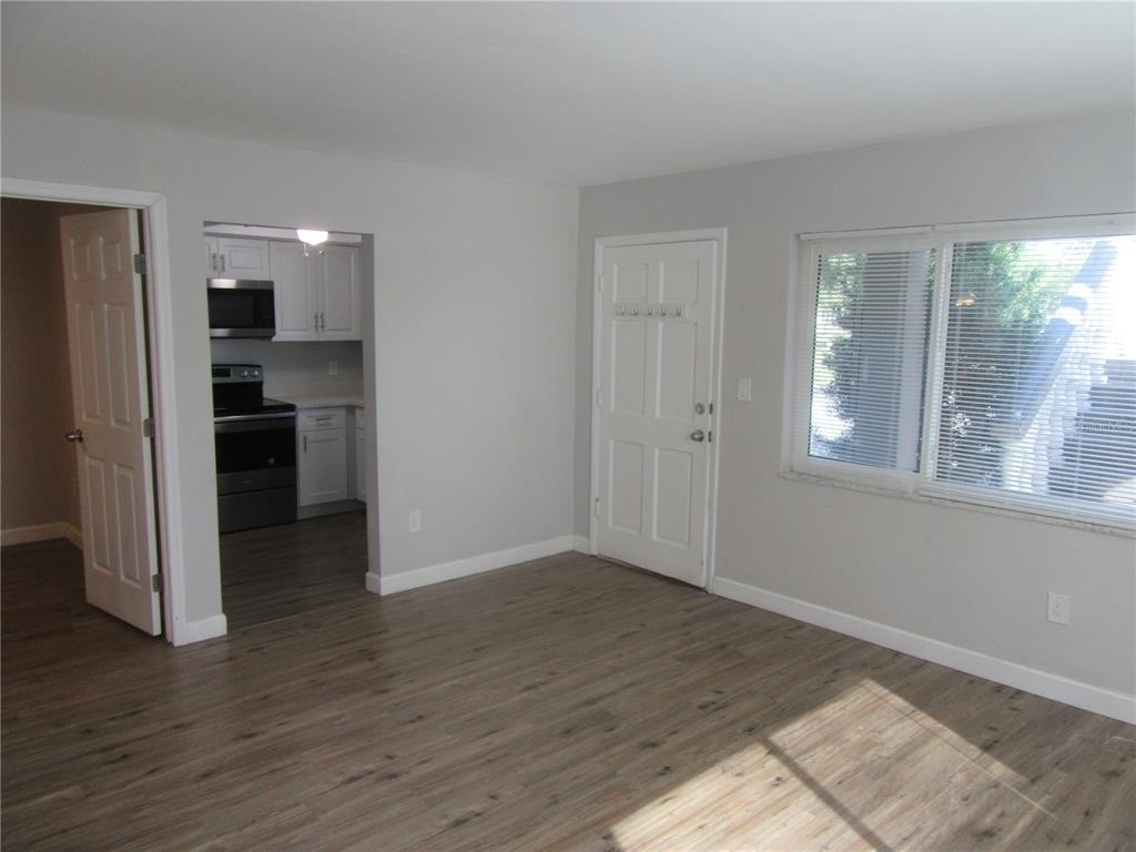 5900 22nd Avenue N - Photo 3