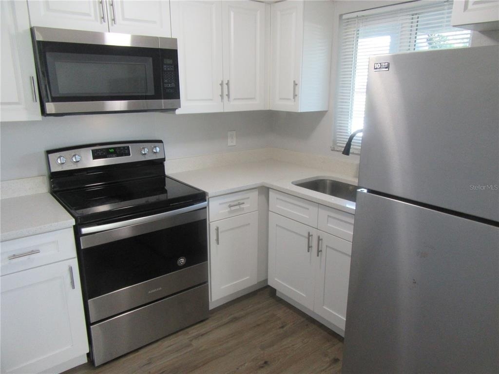 5900 22nd Avenue N - Photo 4