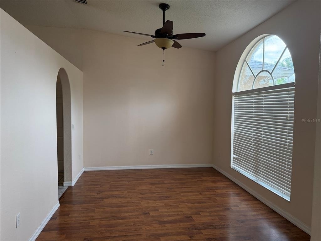 9912 Kingshyre Way - Photo 7