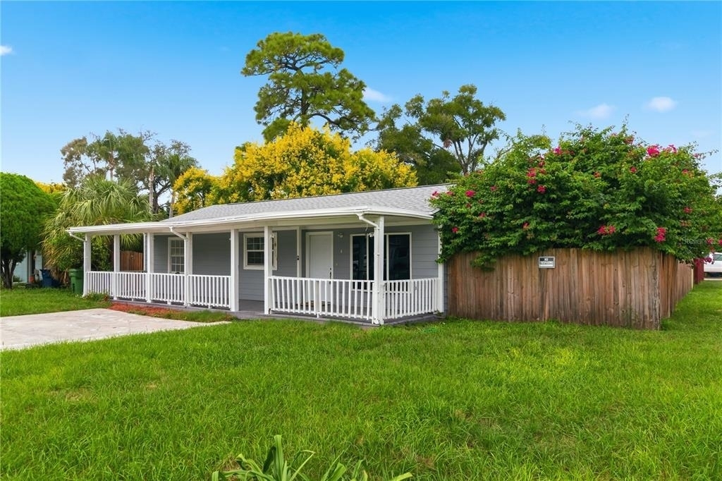 320 E Althea Avenue - Photo 2
