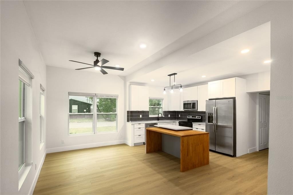 910 E Osborne Avenue - Photo 1
