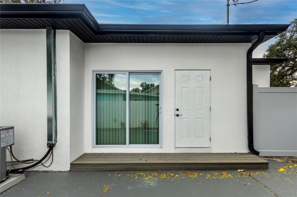 910 E Osborne Avenue - Photo 19