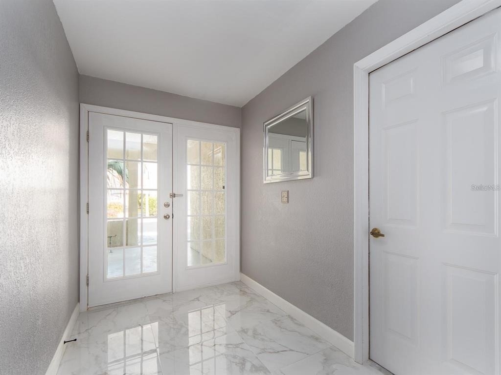 2372 Hanover Drive - Photo 3