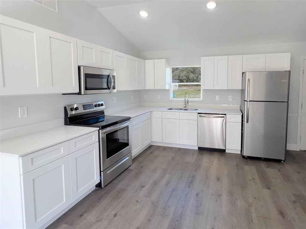 3 Cedar Tree Place - Photo 2