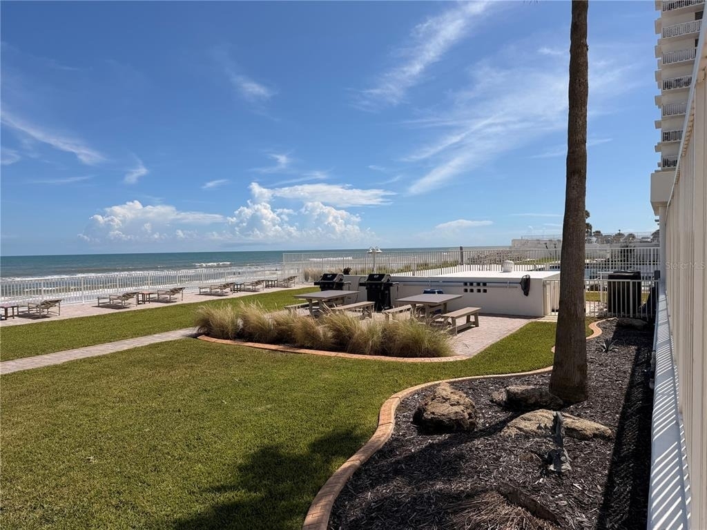 2828 N Atlantic Avenue - Photo 25