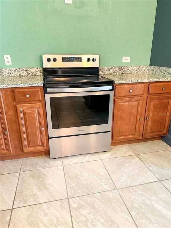1302 Se 18th Place - Photo 10