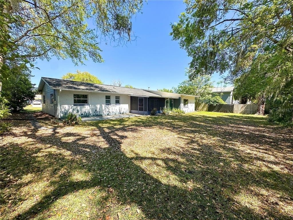 1302 Se 18th Place - Photo 28