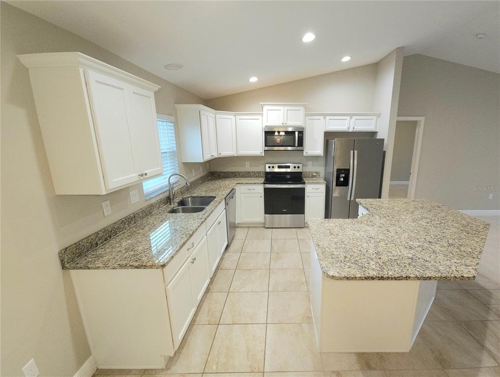 106 Marion Oaks Pass - Photo 3