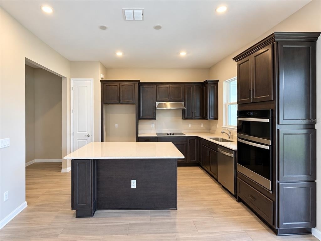 16406 Lone Oak Circle - Photo 4