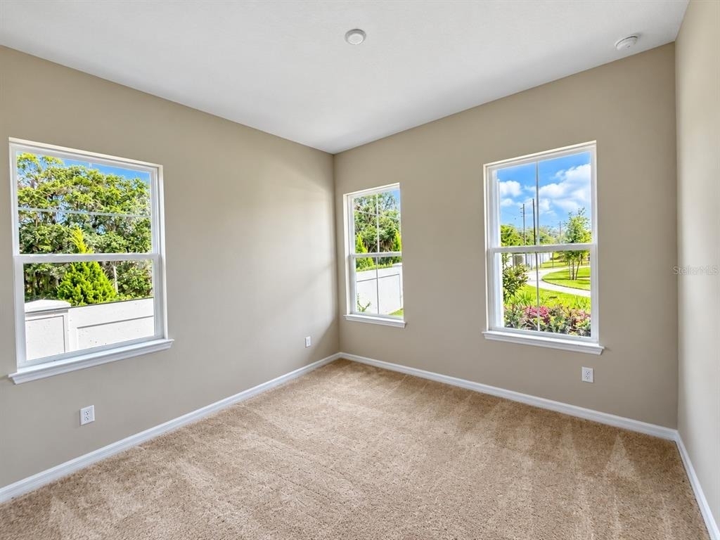 16406 Lone Oak Circle - Photo 8