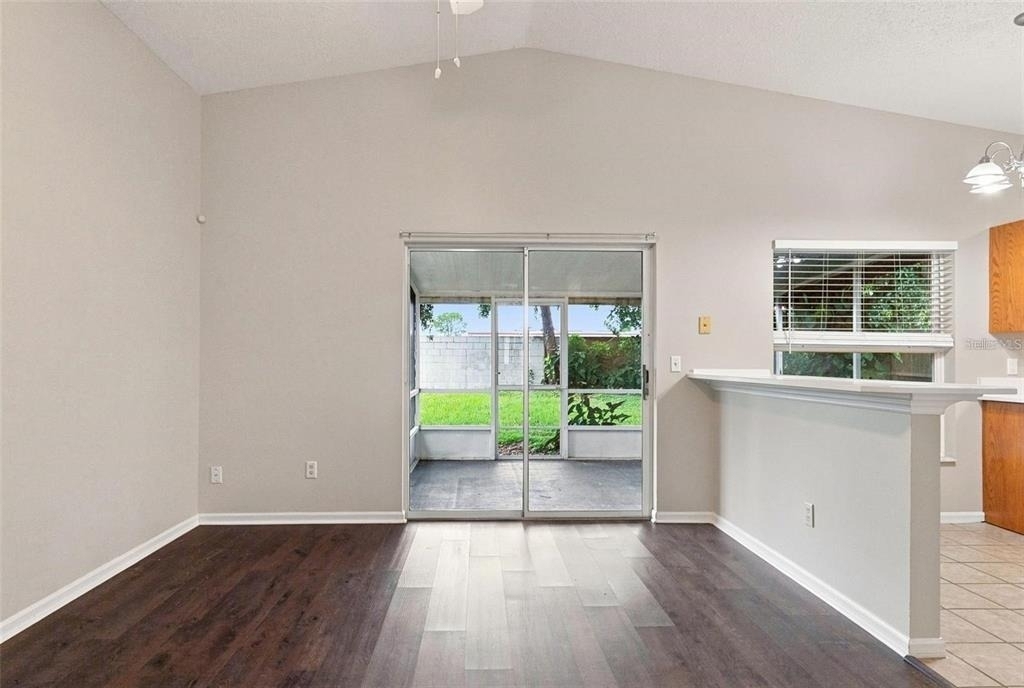 562 Short Pine Circle - Photo 5