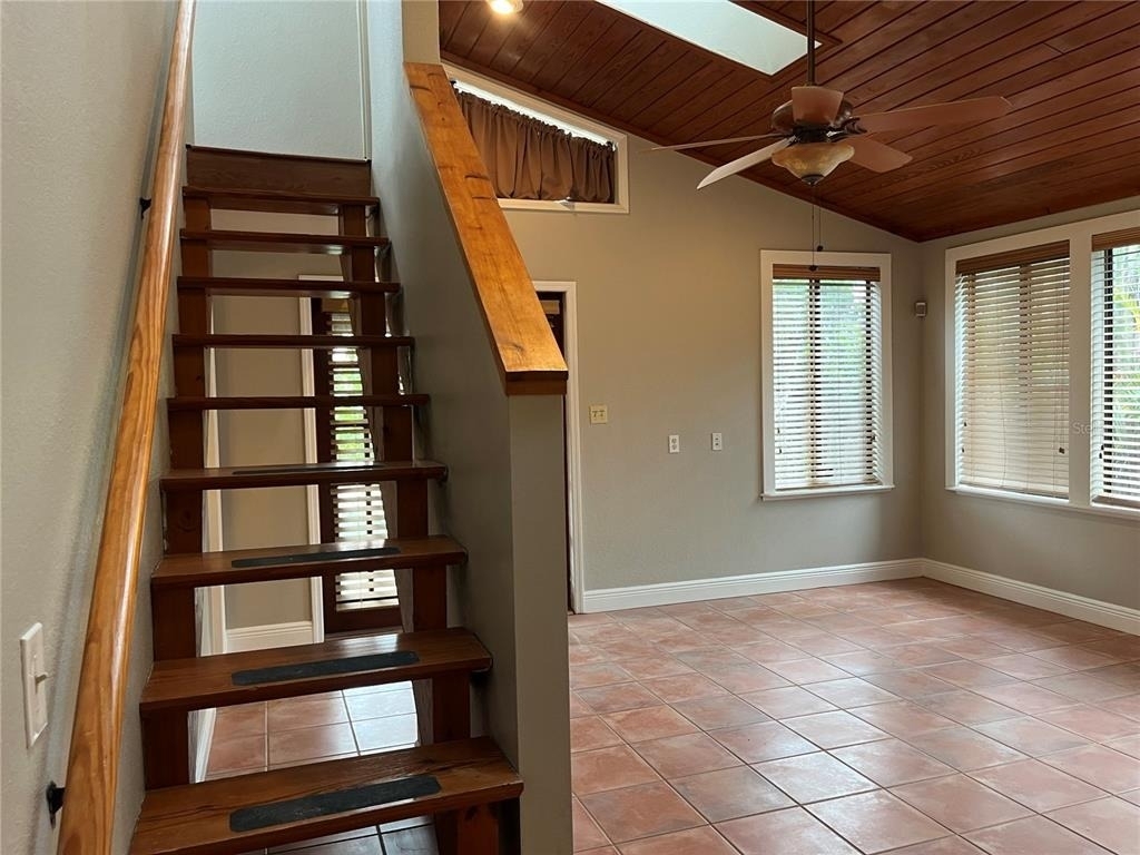 421 E Miller Street - Photo 13