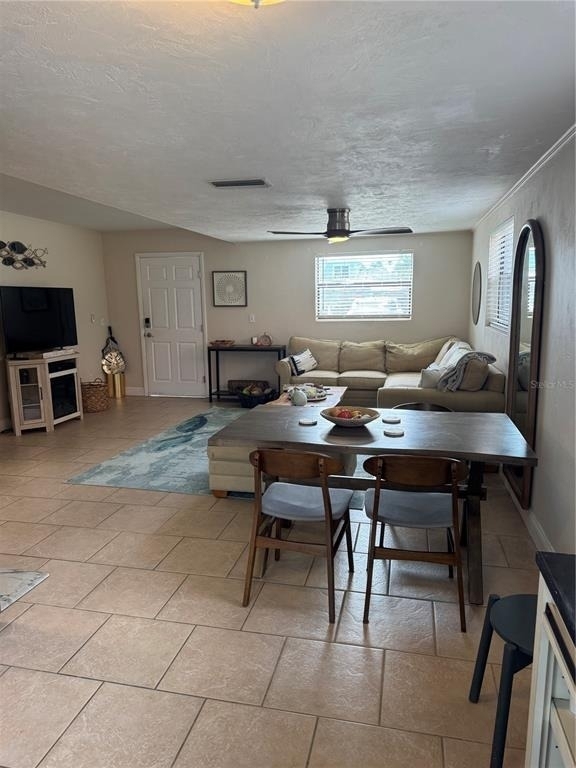 834 E 25th Avenue - Photo 3