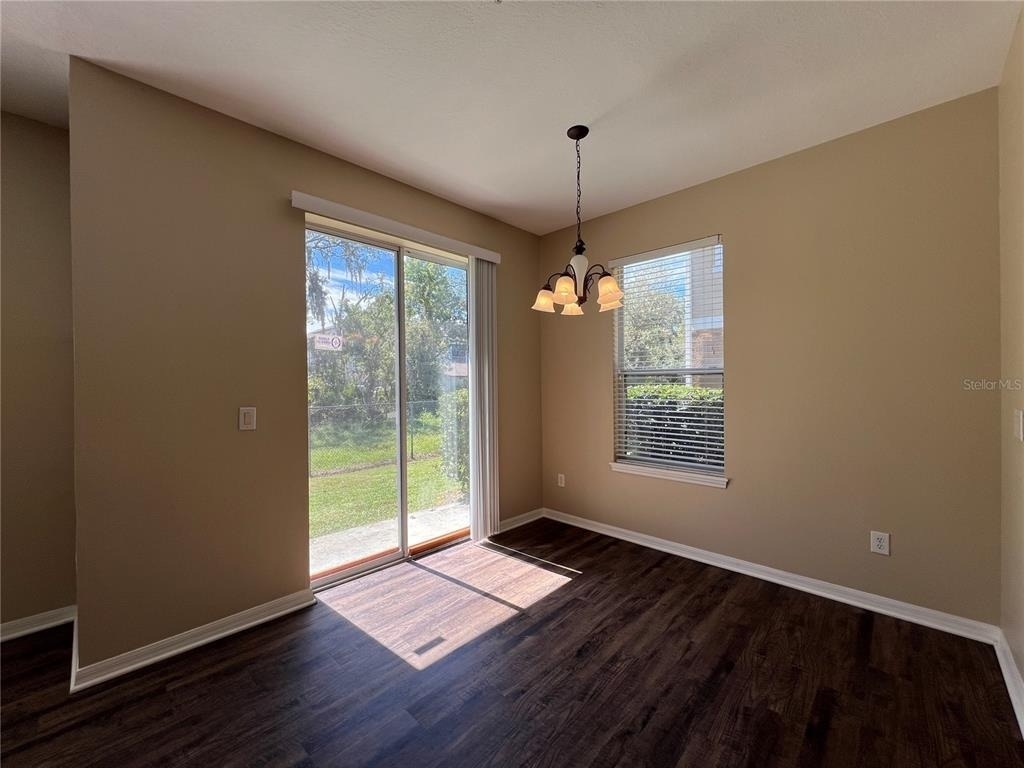 1720 San Jacinto Cir - Photo 2