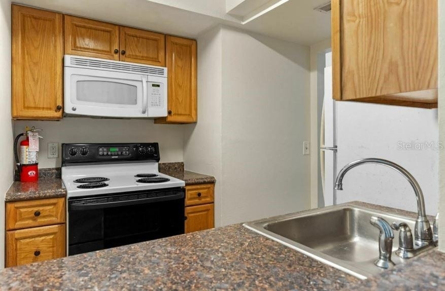 118 Hardin Place - Photo 4