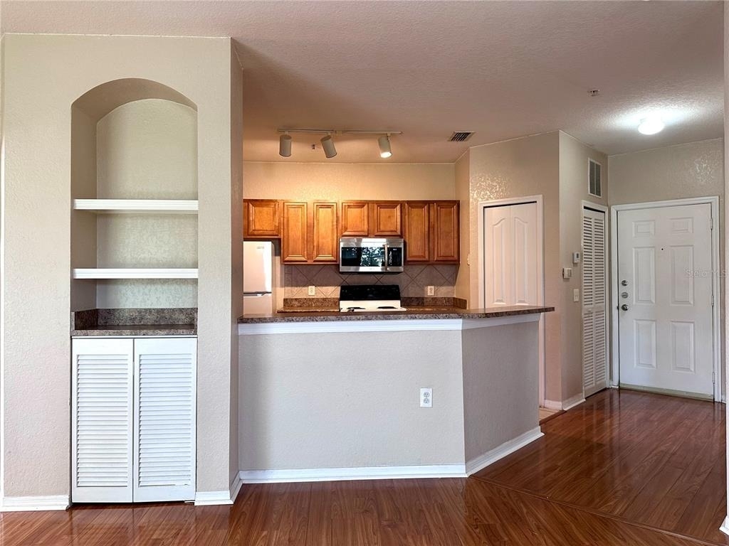 6177 Metrowest Boulevard - Photo 6