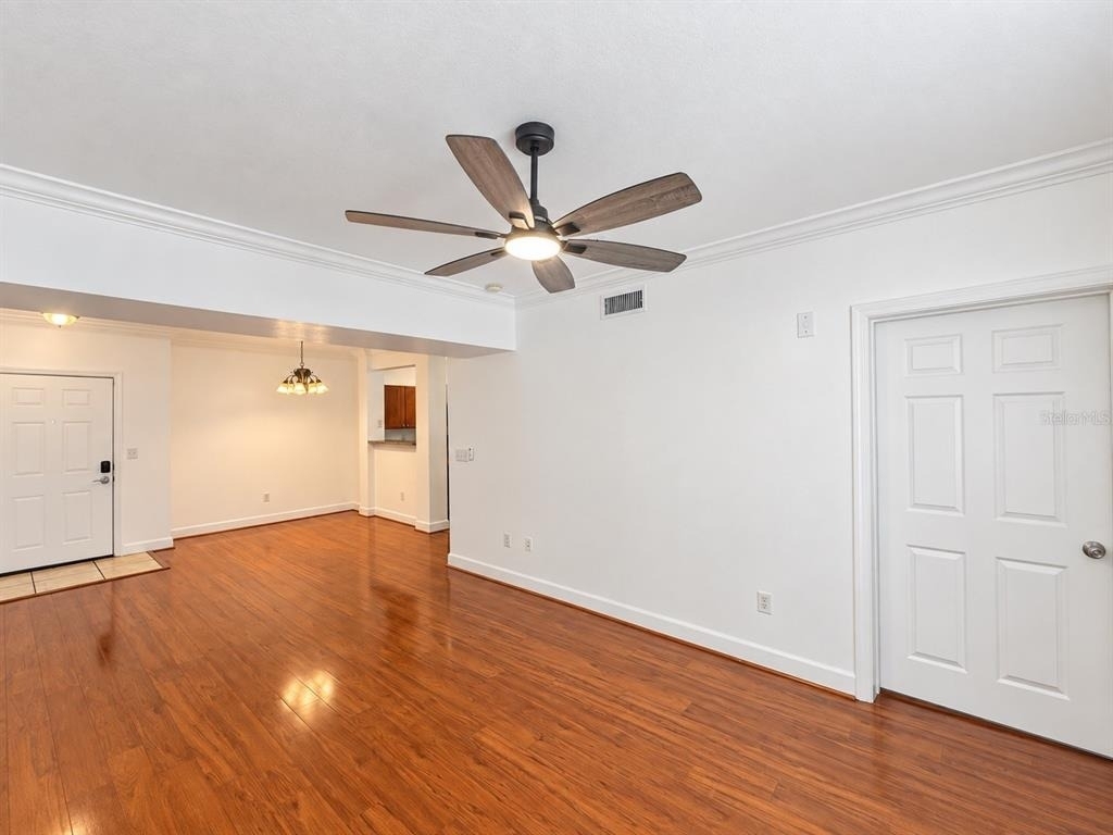 204 E South Street - Photo 6
