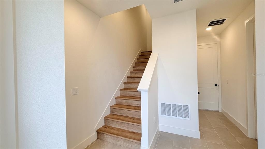 15105 Groveside Road - Photo 2