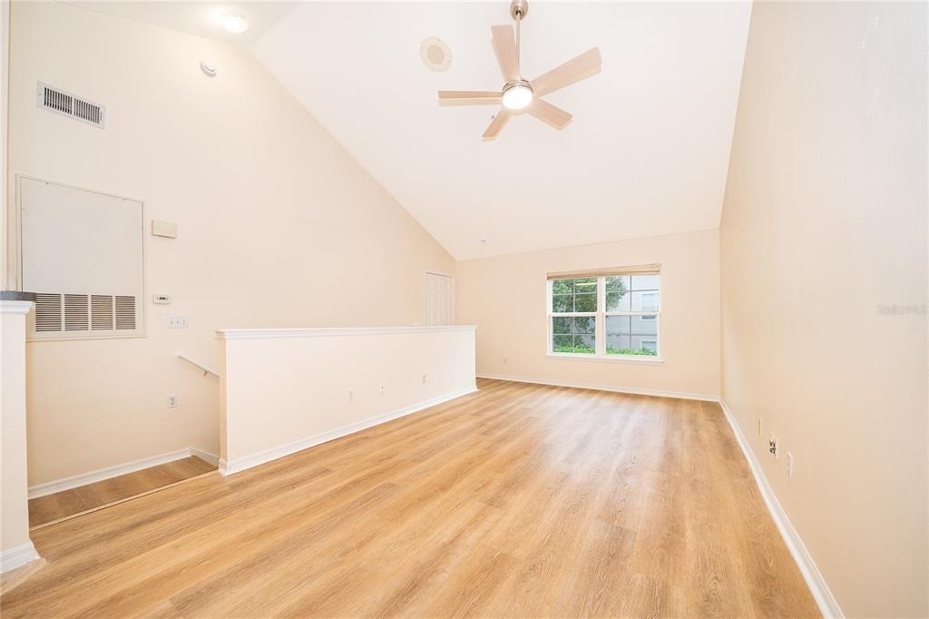 6593 Queens Borough Avenue - Photo 16