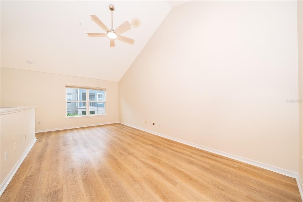 6593 Queens Borough Avenue - Photo 15