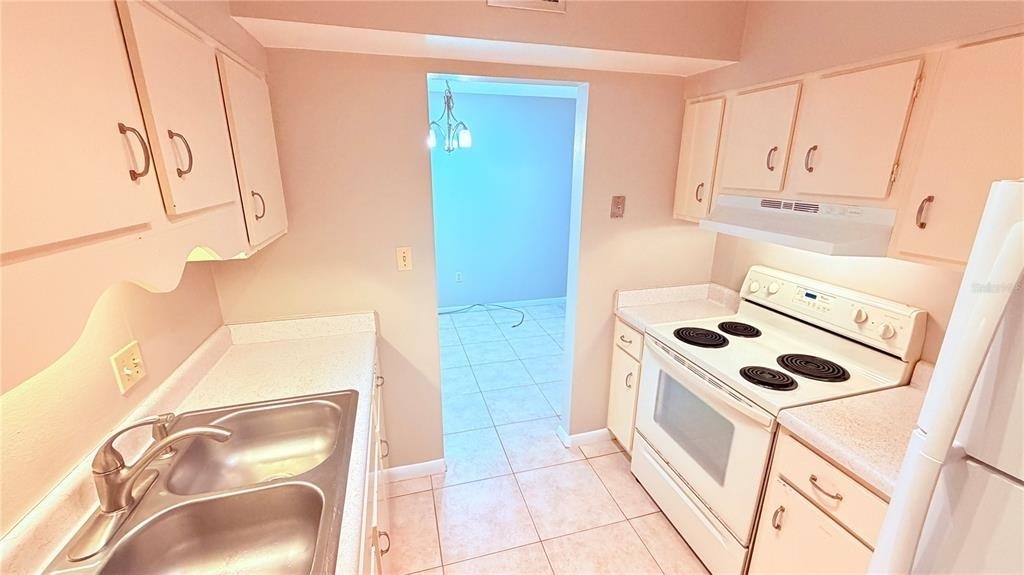 2500 Lee Road - Photo 6