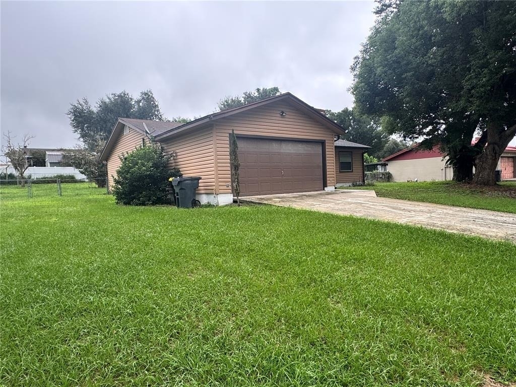 7415 Highland Grove Drive - Photo 18