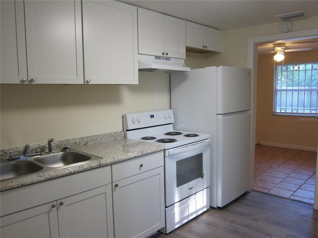 2325 Se 12 Street - Photo 17