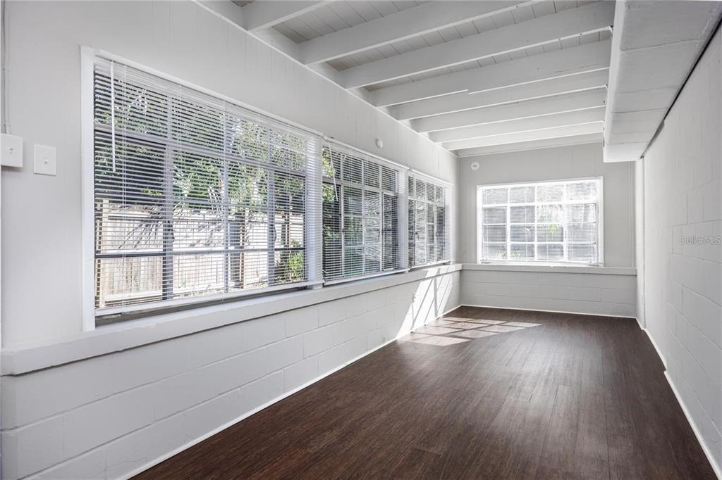 319 Nw 16th Avenue - Photo 4