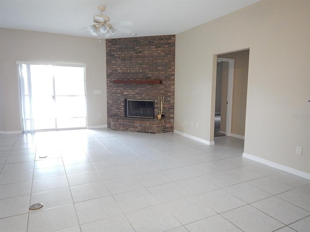 455 W Desoto Street - Photo 3