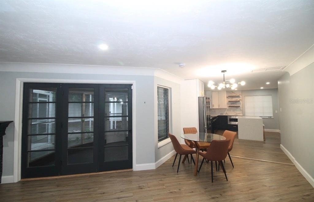 905 W 11th Avenue - Photo 4