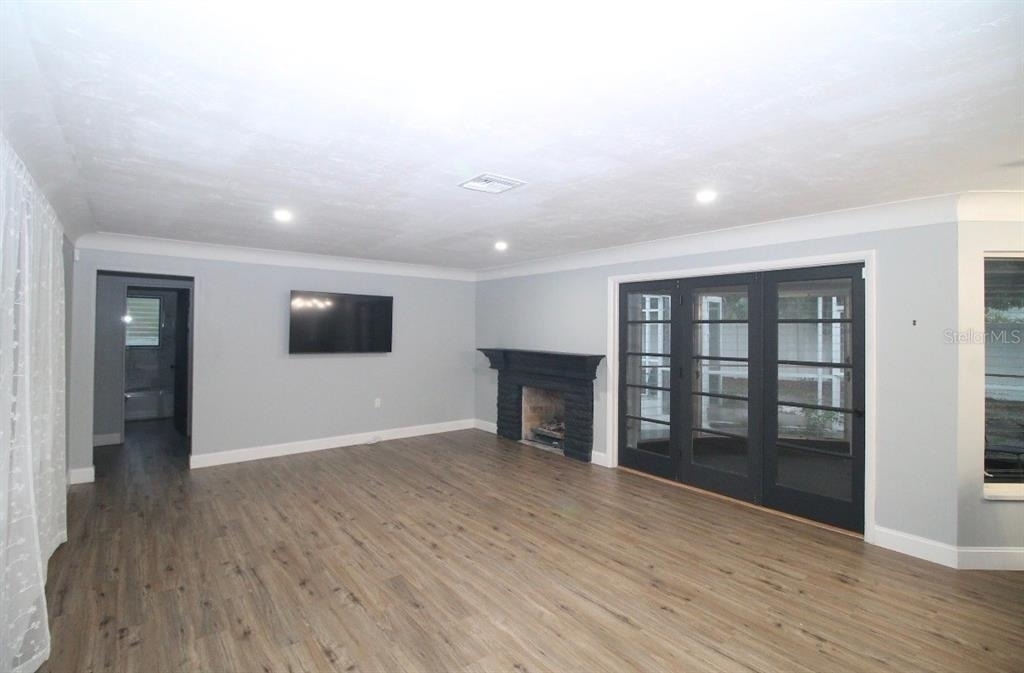 905 W 11th Avenue - Photo 7