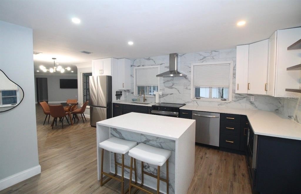 905 W 11th Avenue - Photo 0