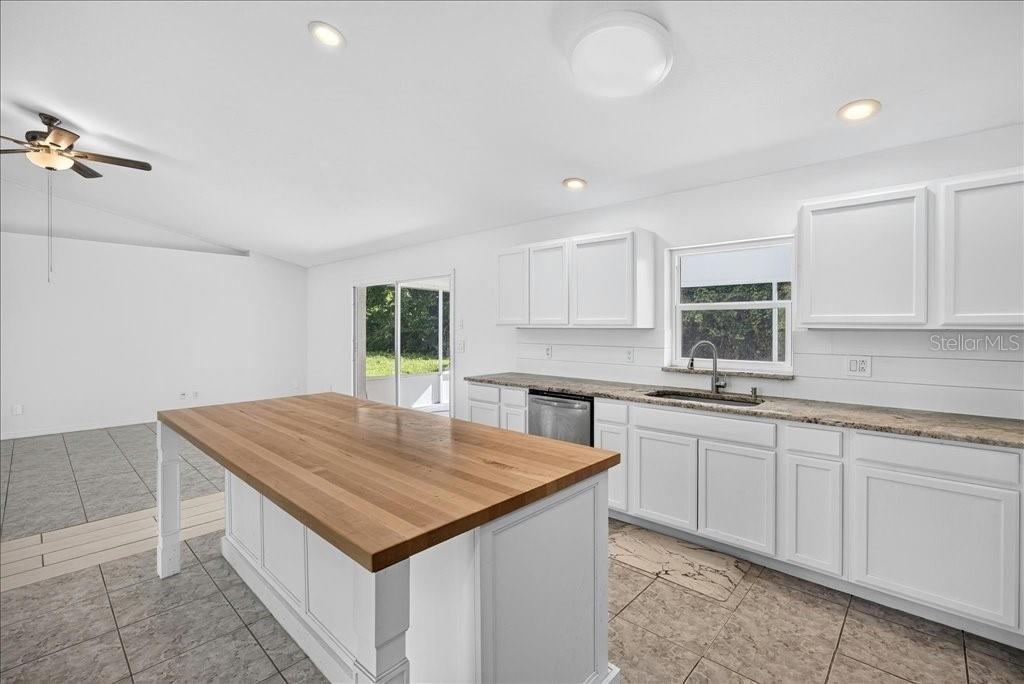 11 Sweetbay Drive - Photo 14