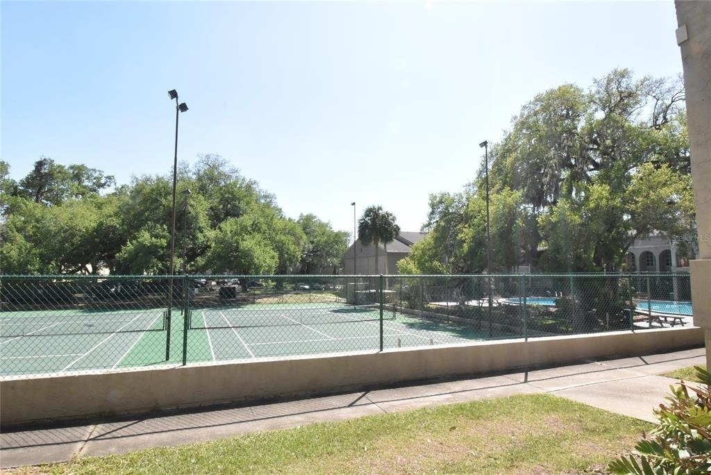435 Wymore Road - Photo 10