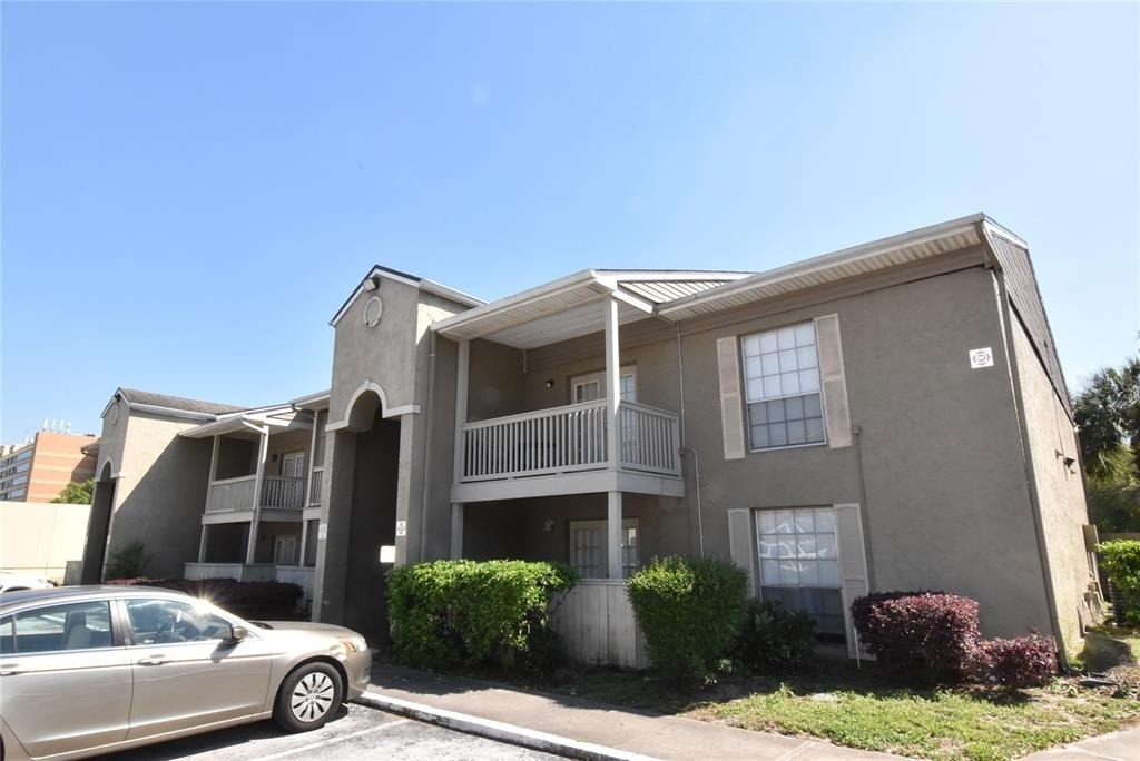 435 Wymore Road - Photo 0