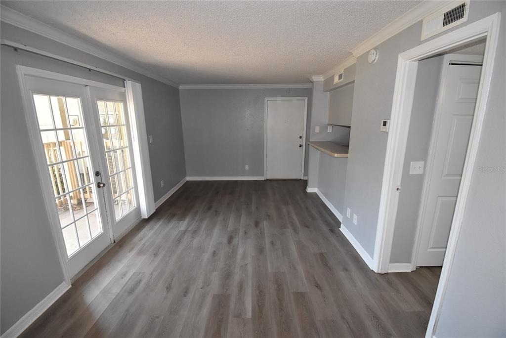 435 Wymore Road - Photo 6