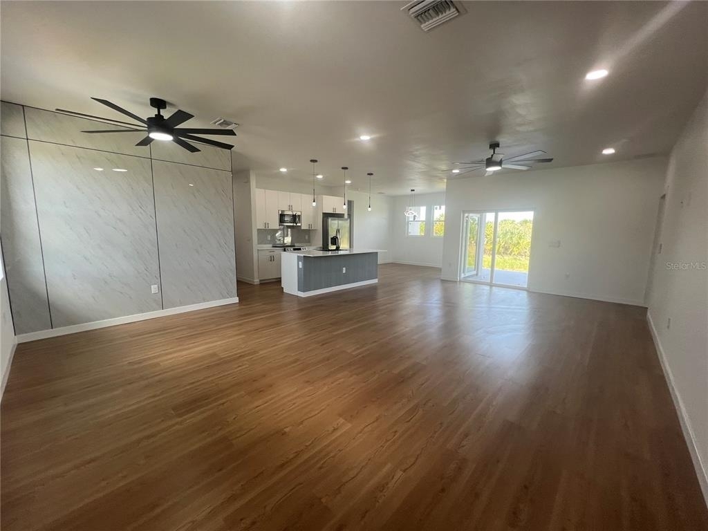 15062 Wichita Road - Photo 2