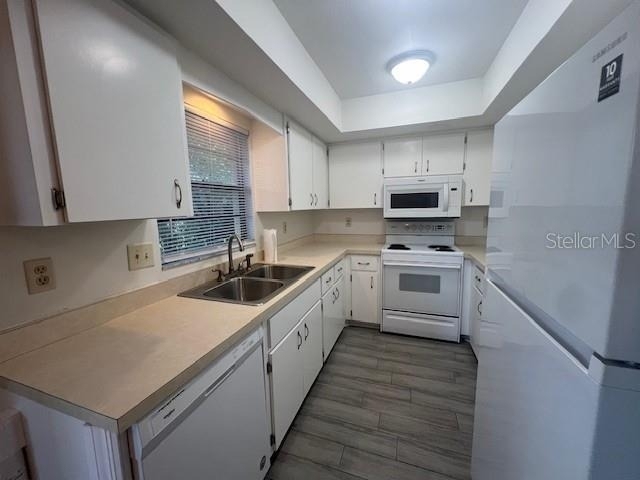 1052 Deer Hollow Boulevard - Photo 2