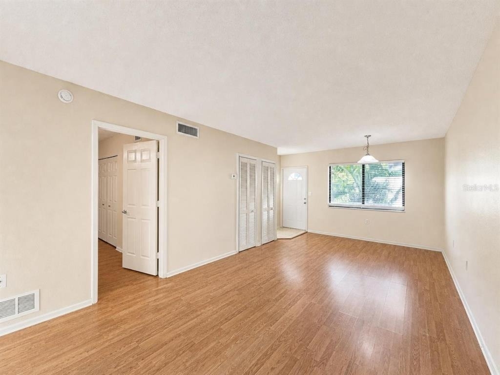 5310 26th Street W - Photo 4