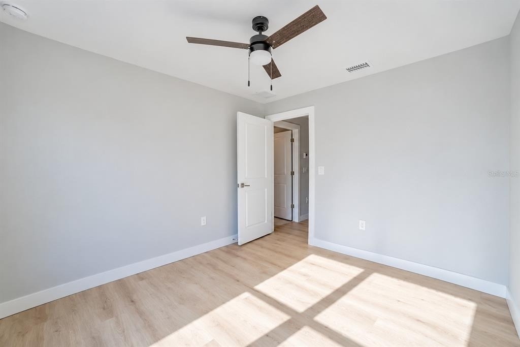 470 Venango Street - Photo 8
