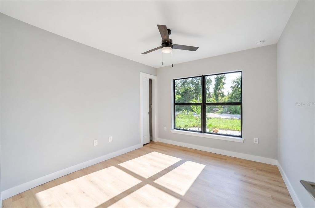 470 Venango Street - Photo 7
