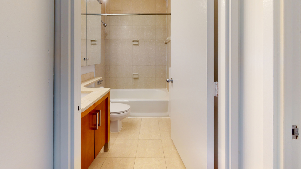401 E 34th St - Photo 4