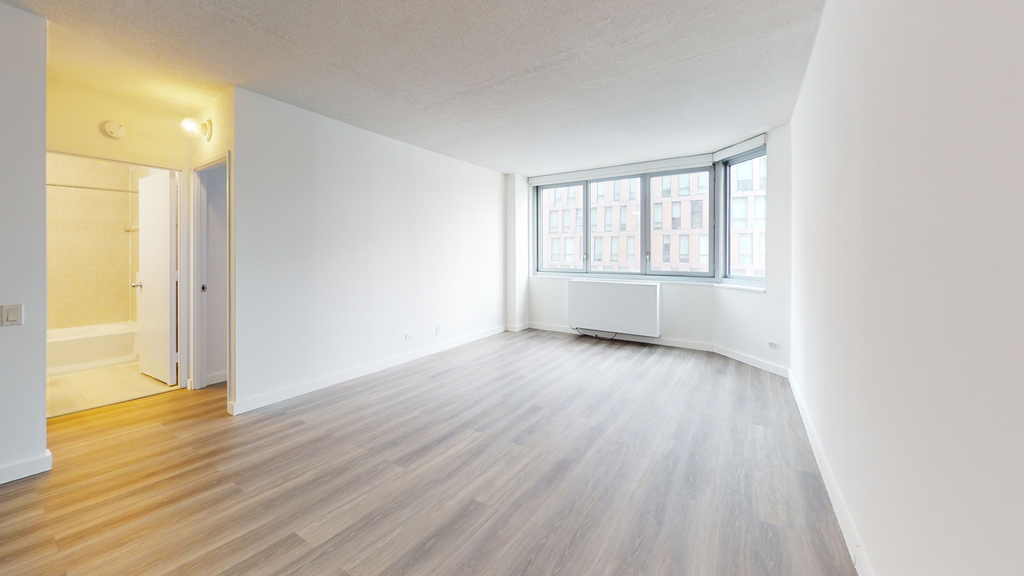 401 E 34th St - Photo 2
