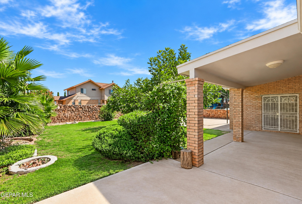 11917 Pueblo Amable Way - Photo 5