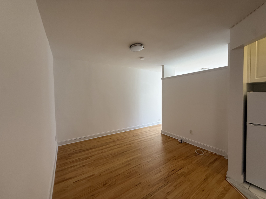 165 East 83rd Street - Photo 0
