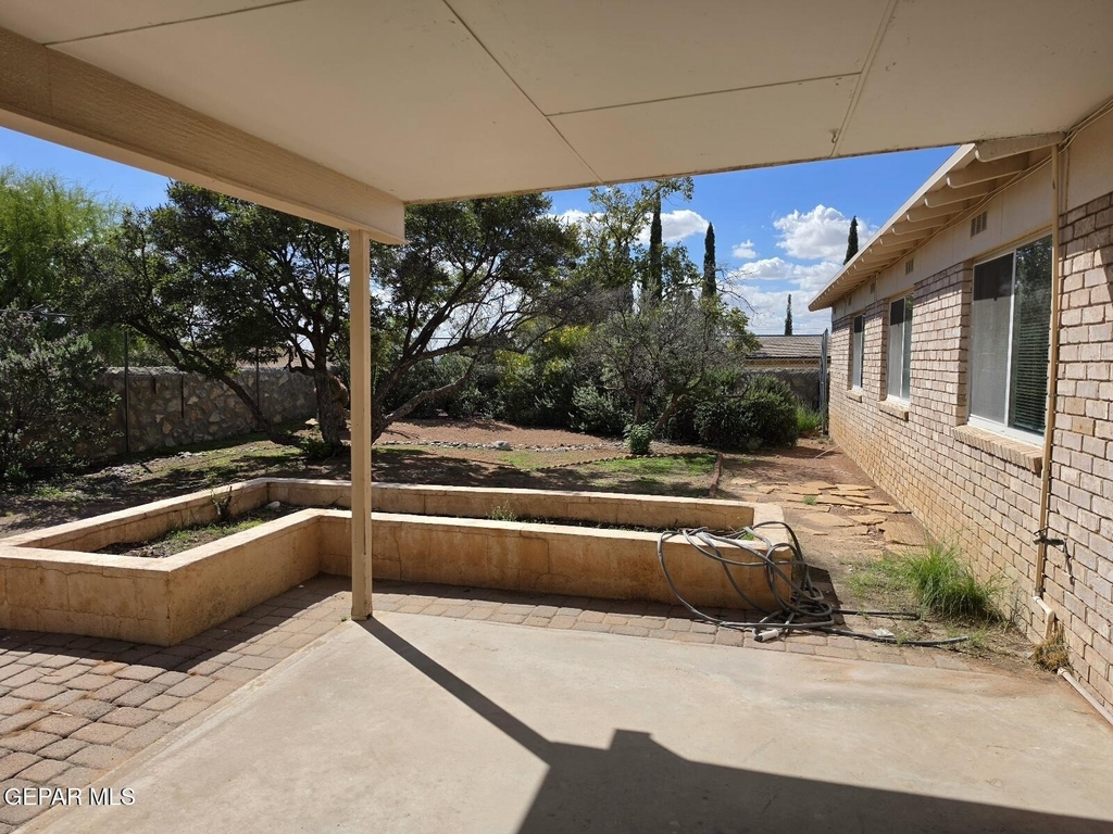 6732 Southwind Drive - Photo 26