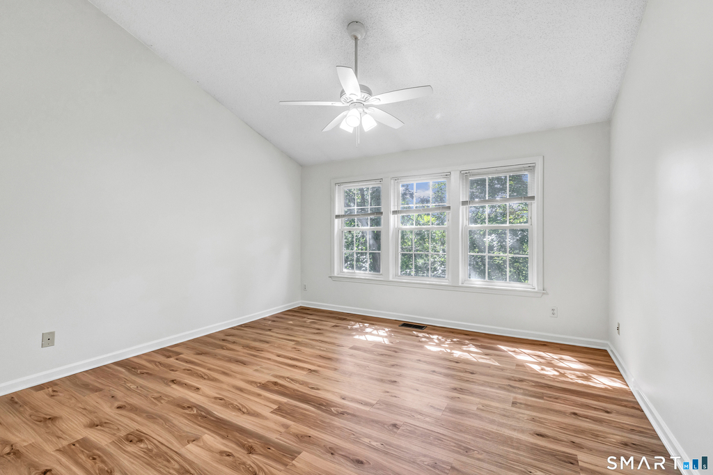 16 Rivendell Drive - Photo 16