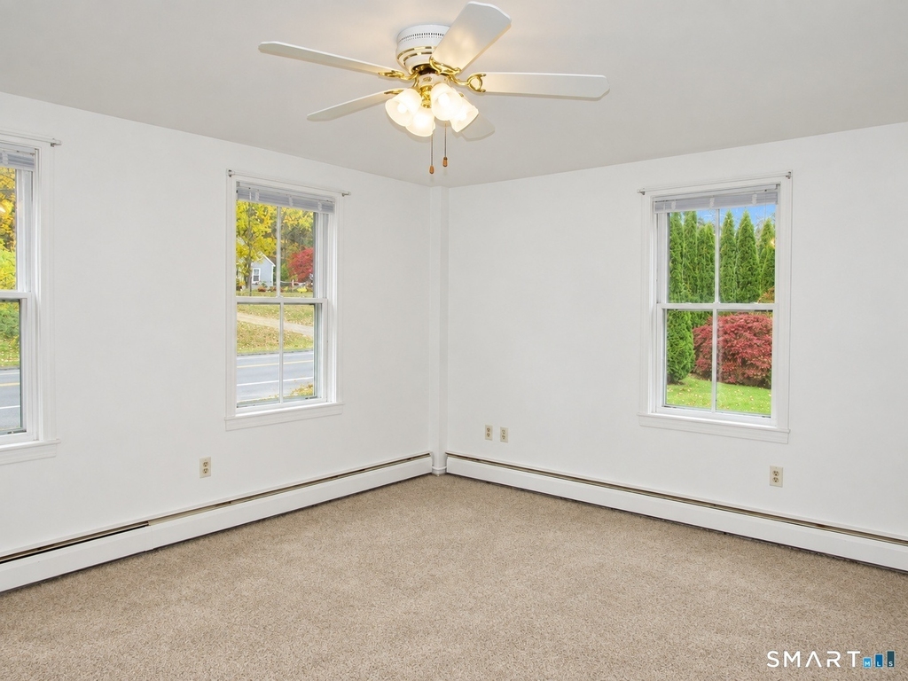 590 Main Street - Photo 3